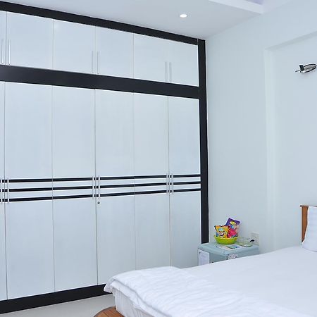 Wow Hotel Куїнон Екстер'єр фото