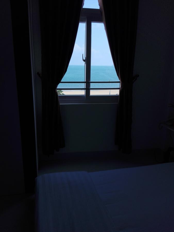 Wow Hotel Куїнон Екстер'єр фото