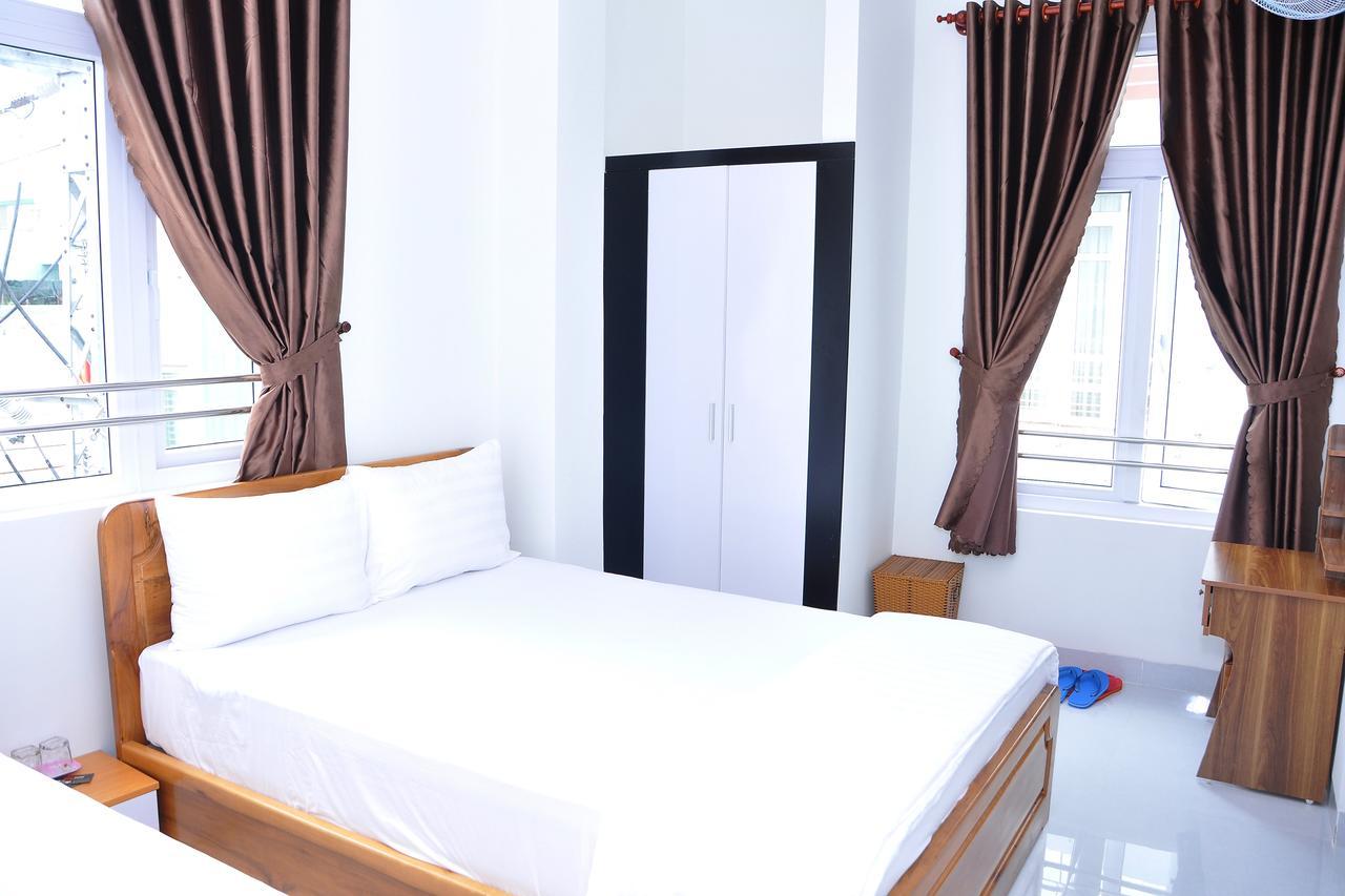 Wow Hotel Куїнон Екстер'єр фото